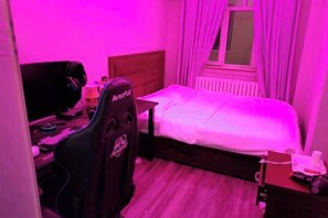 Room - Happy business E-sports Hotel (Urumqi)
