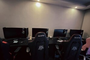 Room - Happy business E-sports Hotel (Urumqi)