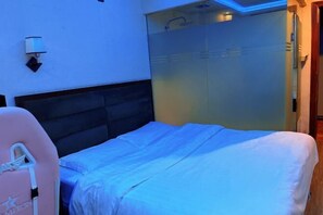 Room - Happy business E-sports Hotel (Urumqi)