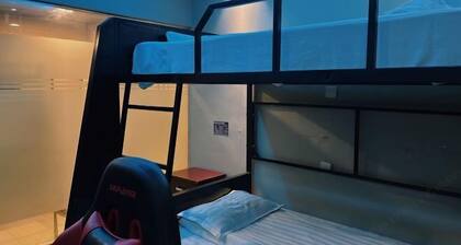 Happy business E-sports Hotel
