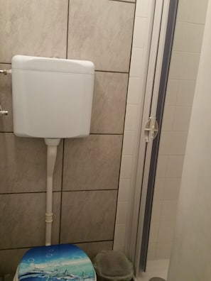 Dusch, handdukar, tvÄl och schampo