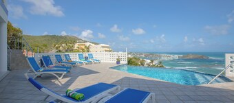 Spacious, Modern 6-Bedroom Villa in Lovely Dawn Beach