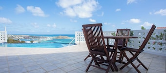 Spacious, Modern 6-Bedroom Villa in Lovely Dawn Beach