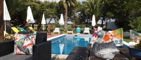 Piscina externa sazonal