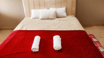 4 bedrooms, WiFi, bed sheets