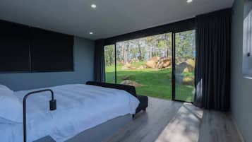 Family House, Garden View | 5 bedrooms, soundproofing, free WiFi