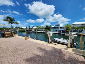 Marina - Bring the Whole Family [sleeps 11] 4/3 w Dock & Pool - Make Memories Here! (Islamorada)