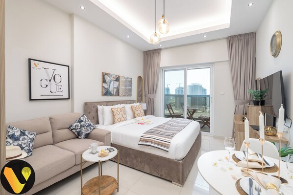 Elite-Studio | Laptopgeeigneter Arbeitsplatz, Bügeleisen/Bügelbrett, Babybetten