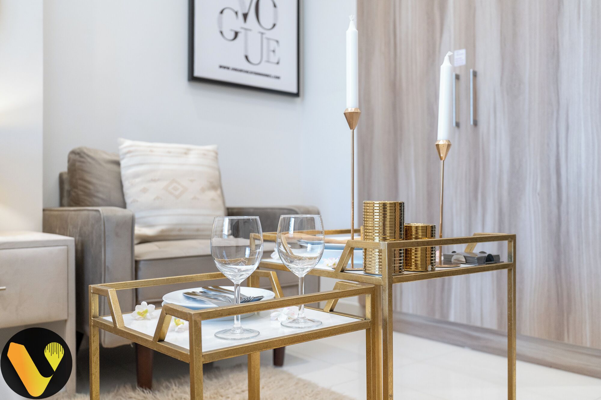 ラグジュアリー スタジオ バルコニー レイクビュー | ノートパソコン用作業スペース、アイロン / アイロン台、ベビーベッド、WiFi (無料)