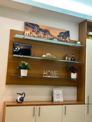 Interior - Your Home in Milan. A Cozy and Comfortable Apartment Only 15 Minutes From Duomo (Milano)