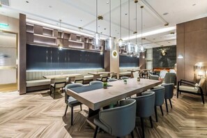 Restaurant - Yinjiang PLUS Hotel (Hangzhou)
