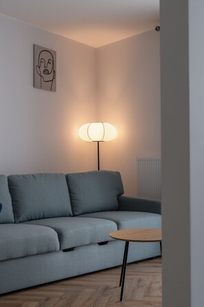 Apartamento, 1 quarto, sacada | 1 quarto, ferros/tábuas de passar roupa, Wi-Fi de cortesia
