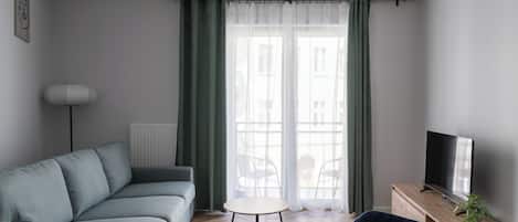 Apartment, 1 Bedroom, Balcony | Living room