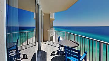 Condo, 1 King Bed with Sofa bed (Tidewater 1916) | Property grounds