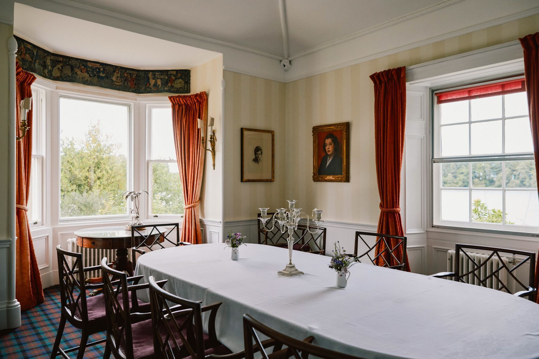 Banquet hall