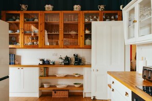 Dishwasher, highchair