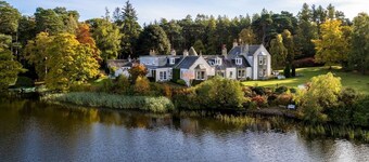 The Secret Loch - Six Bedroom Villa, Sleeps 12