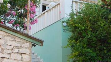 Departamento (One Bedroom Apartment with Terrace) | Exterior