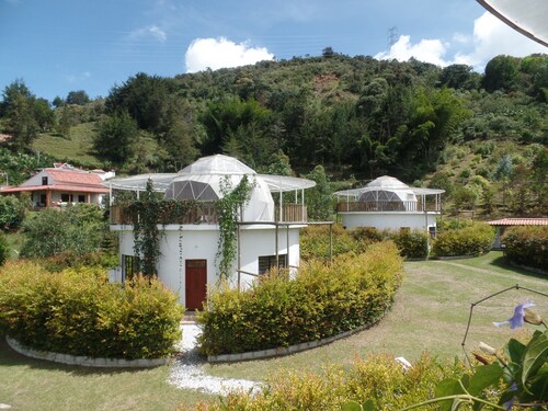 Glamping con Jacuzzi - El peñol Guatapé.