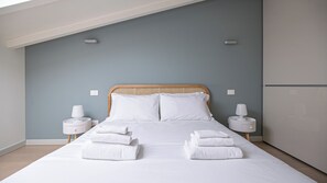 1 slaapkamer, een strijkplank/strijkijzer, gratis wifi, beddengoed