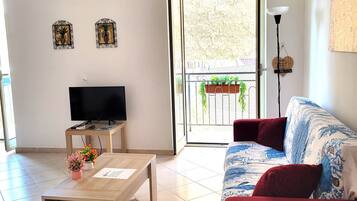 Una Smart TV, libros