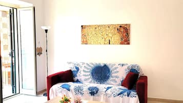Una Smart TV, libros