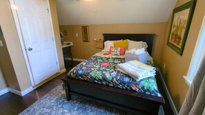 1 Schlafzimmer, Schreibtisch, BĂŒgeleisen/BĂŒgelbrett, kostenloses WLAN