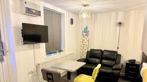 Apartment | 1 bedroom, iron/ironing board, free WiFi, bed sheets