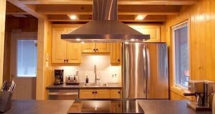 Family chalet and SPA near Mont Orford