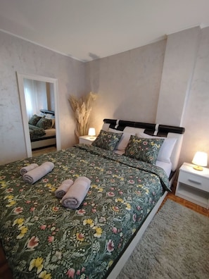 1 quarto, ferros/tábuas de passar roupa, Wi-Fi, roupa de cama