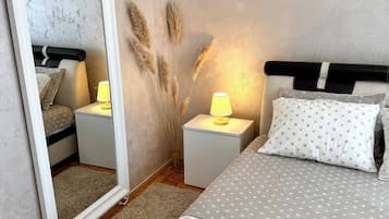 1 bedroom, iron/ironing board, WiFi, bed sheets