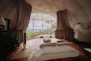 1 bedroom, WiFi, bed sheets - DOME JUNGLE ESCAPE POOL, HAMMOCKS, AMAZING VIEWS (Puntarenas Province)