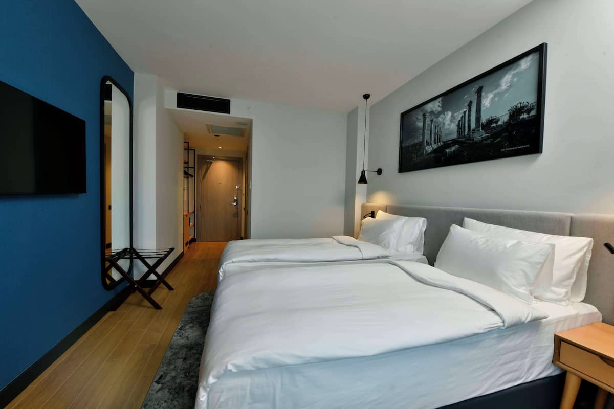 1 slaapkamer, luxe beddengoed, een kluis op de kamer, een bureau
