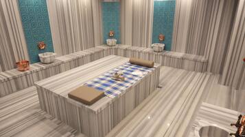 Couples treatment room(s), sauna, hot tub, steam room