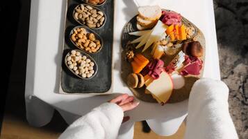 Room service – dining