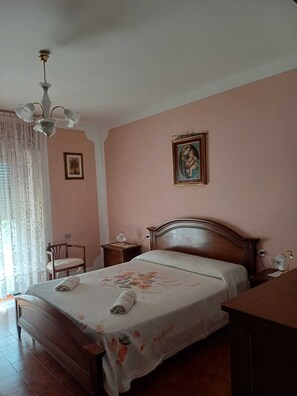 3 habitaciones, wifi y ropa de cama 
