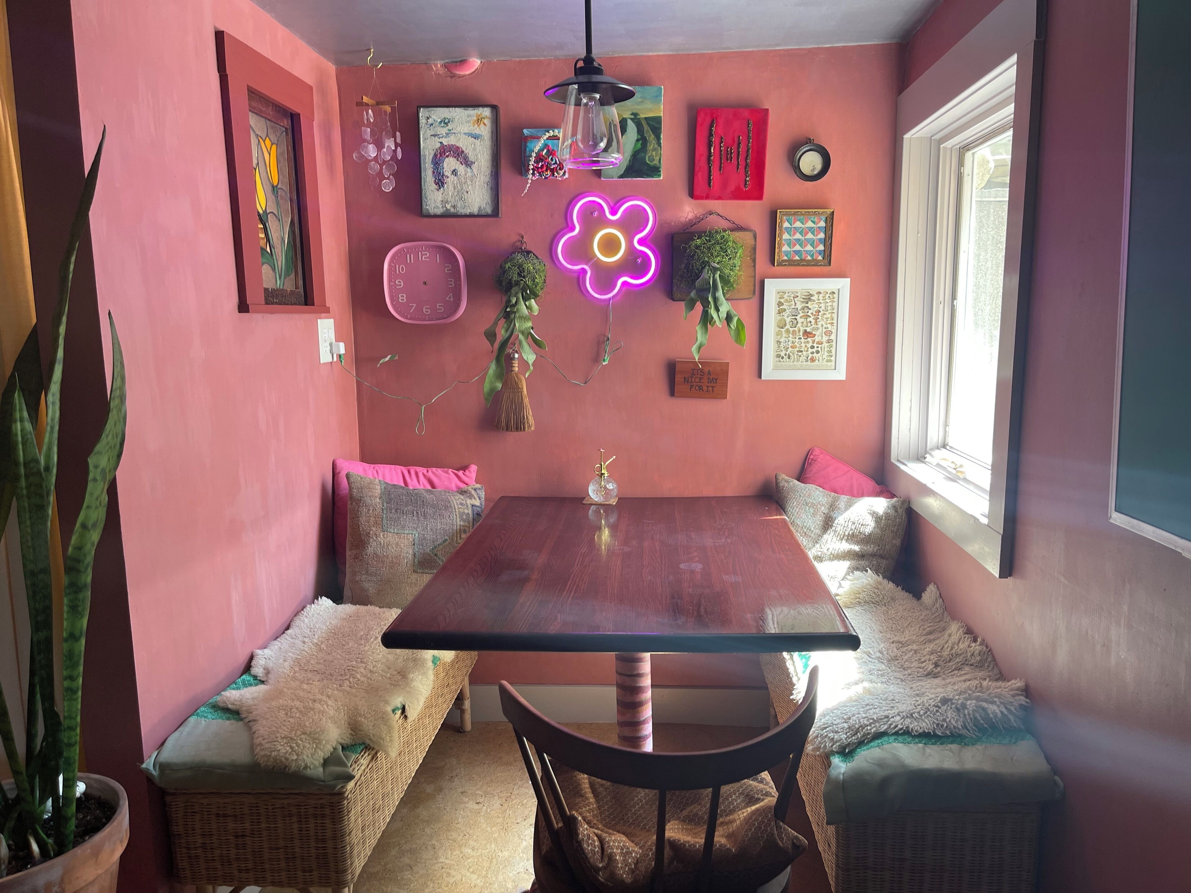 Colorful Vibes Artist House in Downtown Kingston