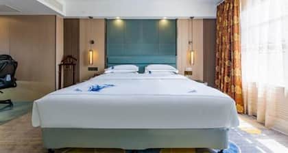 Friendship Peak Hotel