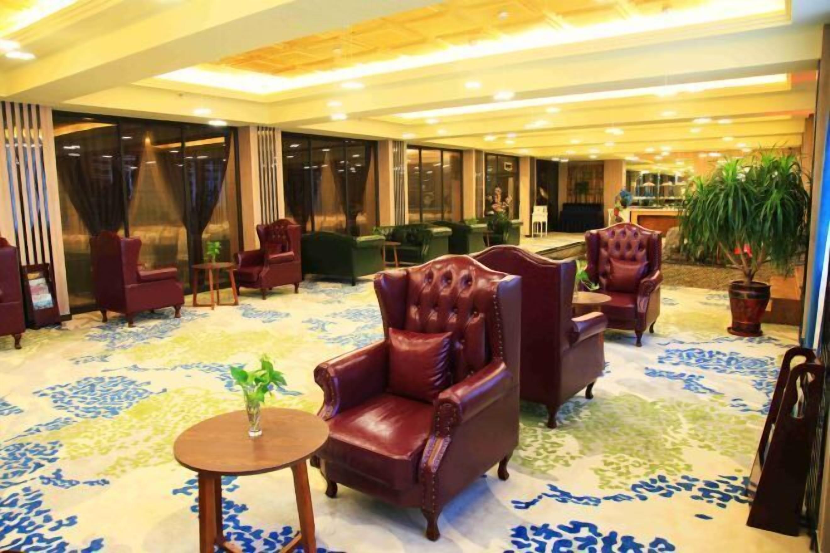 Lobby lounge