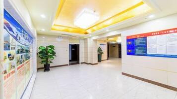 المنشأة من الداخل