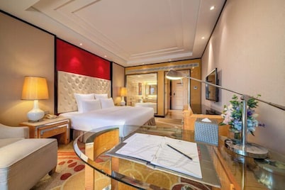 Landmark Hotel (Guangxi University)