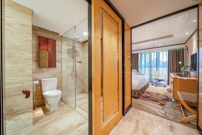Landmark Hotel (Guangxi University)