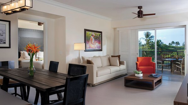 Smart TV, foosball, table tennis, stereo