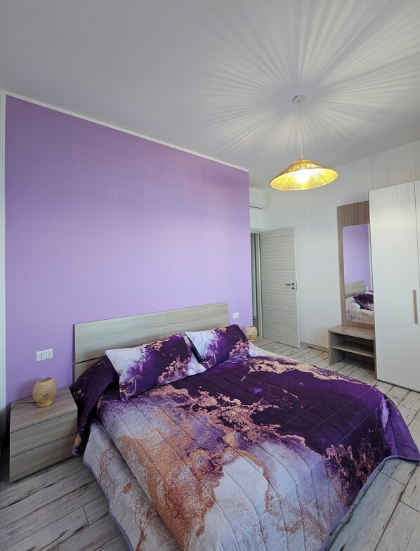 3 chambres, fer et planche à repasser, Wi-Fi gratuit, draps fournis