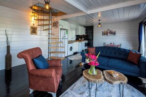 Living area - a sultan 1
(Kas)