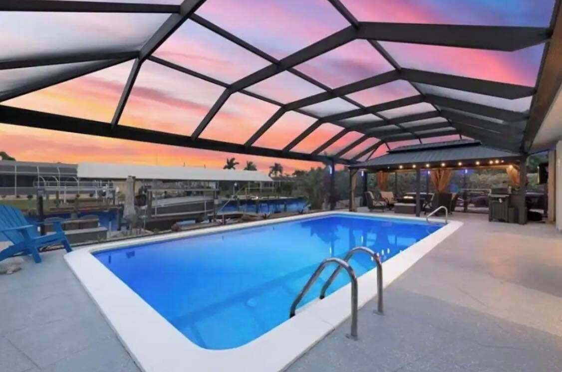 Tropical Dream Escape 