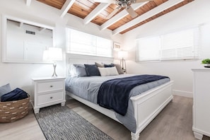 1 bedroom, iron/ironing board, WiFi (free), bed sheets