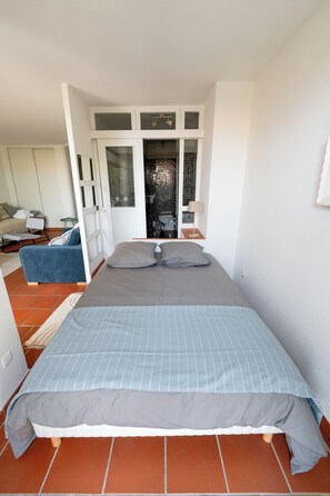 2 bedrooms, iron/ironing board, WiFi, bed sheets - Appartement Deux Chambres 6 Couchages Dans une Résidence au Calme Avec Piscine (Cassis)