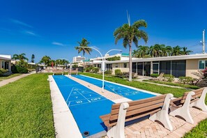 Sport court - 24 Premium - Romantic Siesta Key Delightful One-Bedroom Villa for Two (Siesta Key)