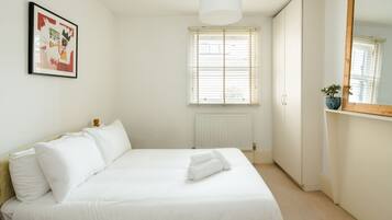 1 غرفة نوم وتجهيزات عازلة للصوت ومكواة/لوح كي وواي فاي مجانًا